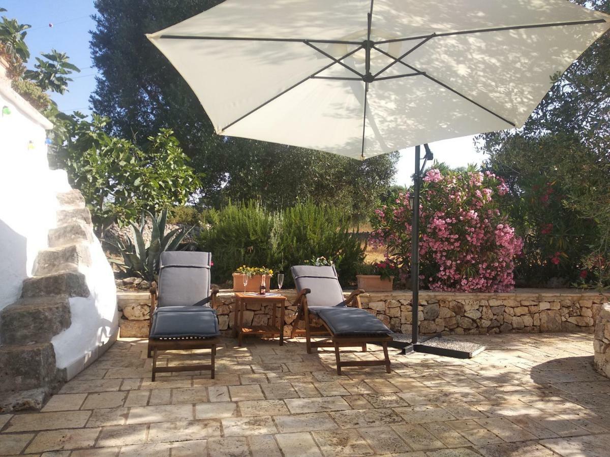 Piccolo Trullo Ostunese Le Jardin De Sophie' Ostuni Exterior foto